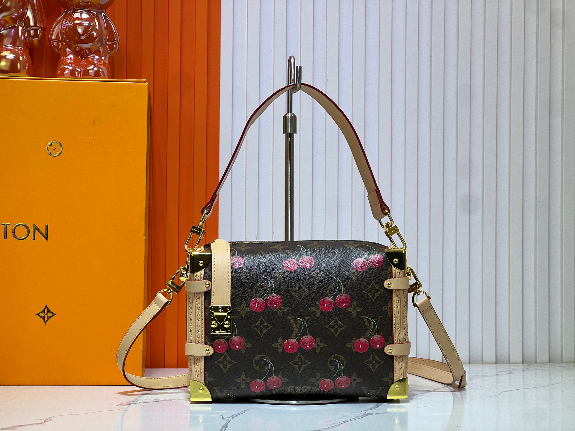 2色ルイヴィトン トランク  Side pm M46358 monogram  LV 村上隆スーパーコピーバッグN品国内発送後払い代引き可能人気サイト